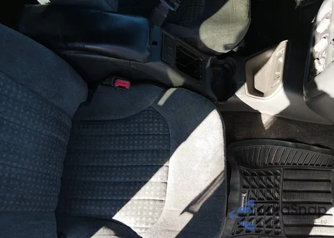 2000 Chevrolet S-10 Ls z USA, uszkodzony, nr VIN 1GCCT19W0Y8153461